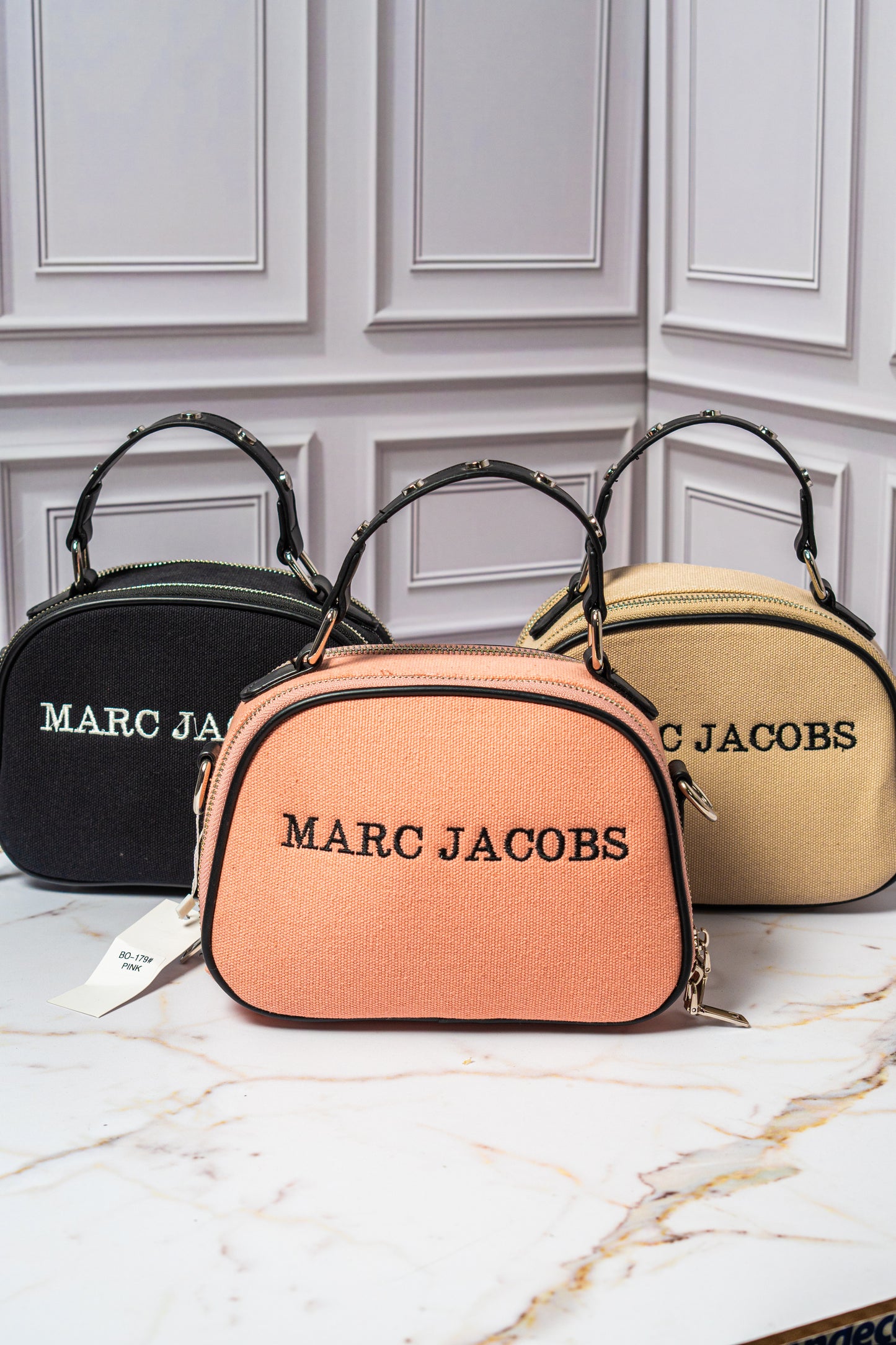 MANOS LIBRES MARC JACOBS